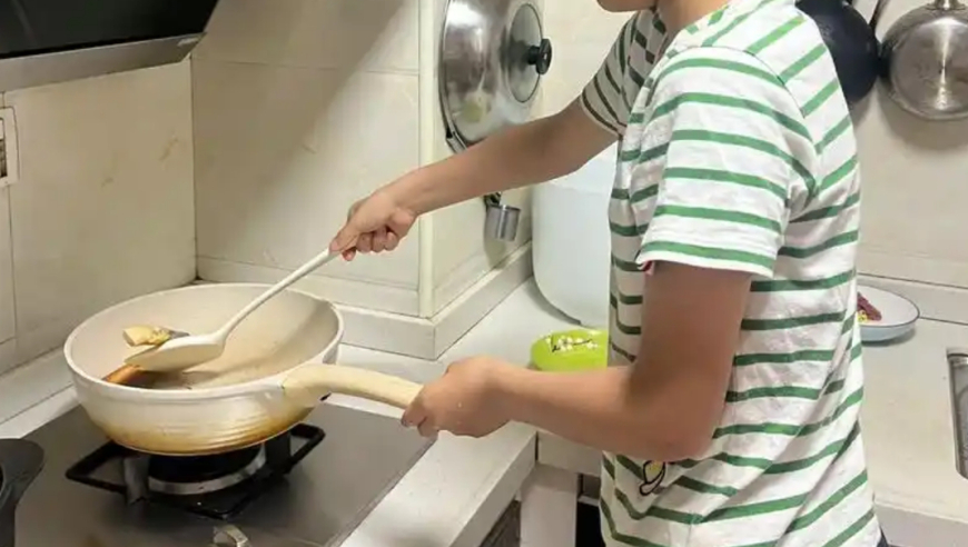 汪东城cos千手哪吒,我要看今期四不像玄机图,广泛的解释落实方法分析_权威版V13.6